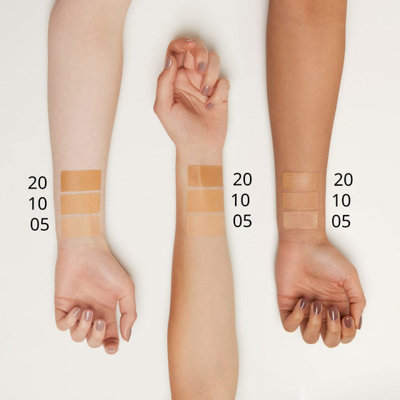 Crema Hidratante con Color Essence Hydro Hero 05-natural ivory SPF 15 (30 ml)